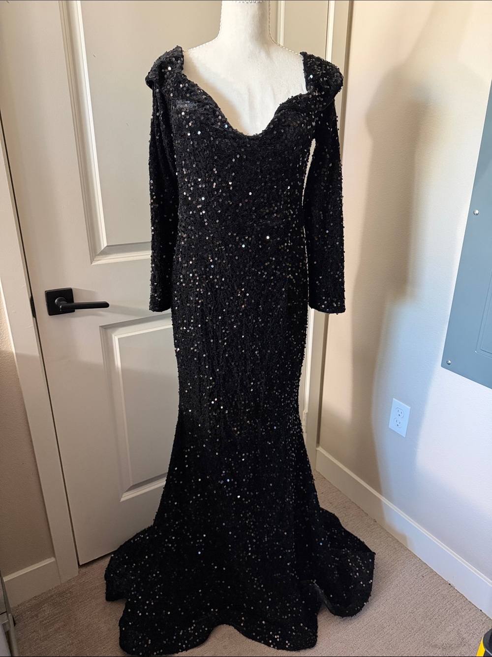 Black Sequin Long-Sleeve Evening Dress